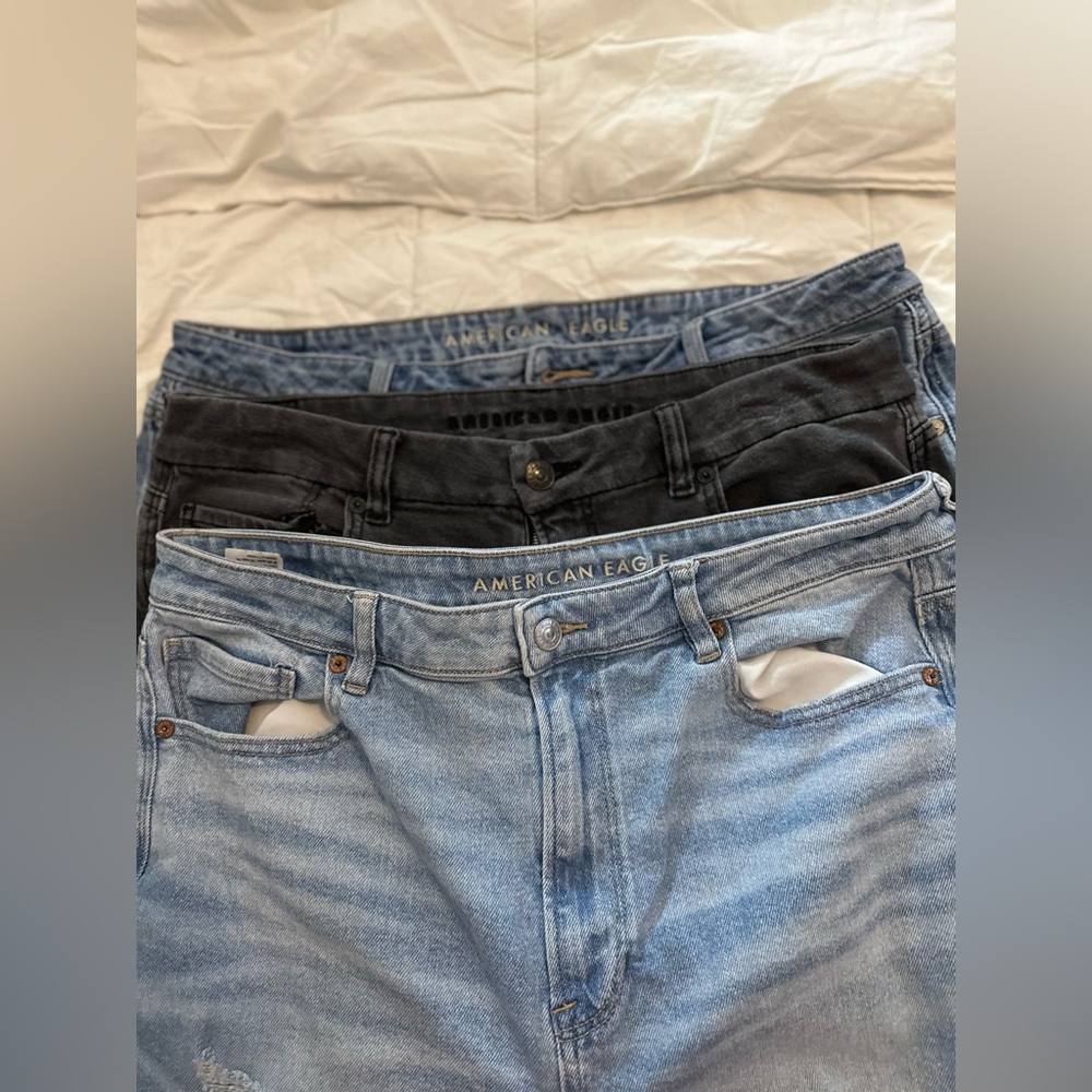3 pairs of American Eagle Jeans Sz 16/18